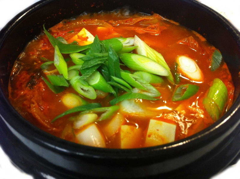 Món ăn chế biến cùng kim chi Hàn Quốc